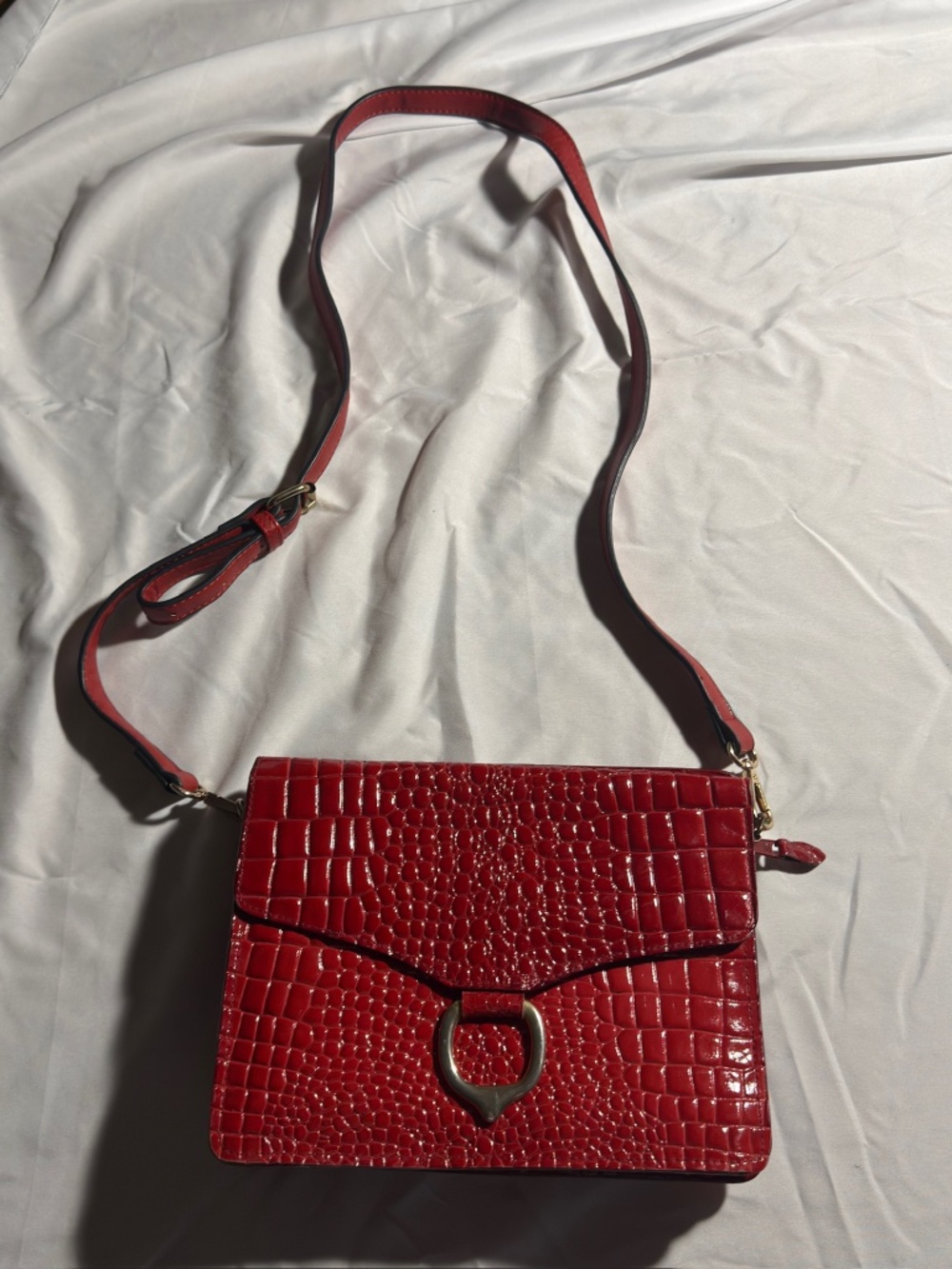 Red Croc Embossed Crossbody Bag Gold Tone Hardware Faux Leather